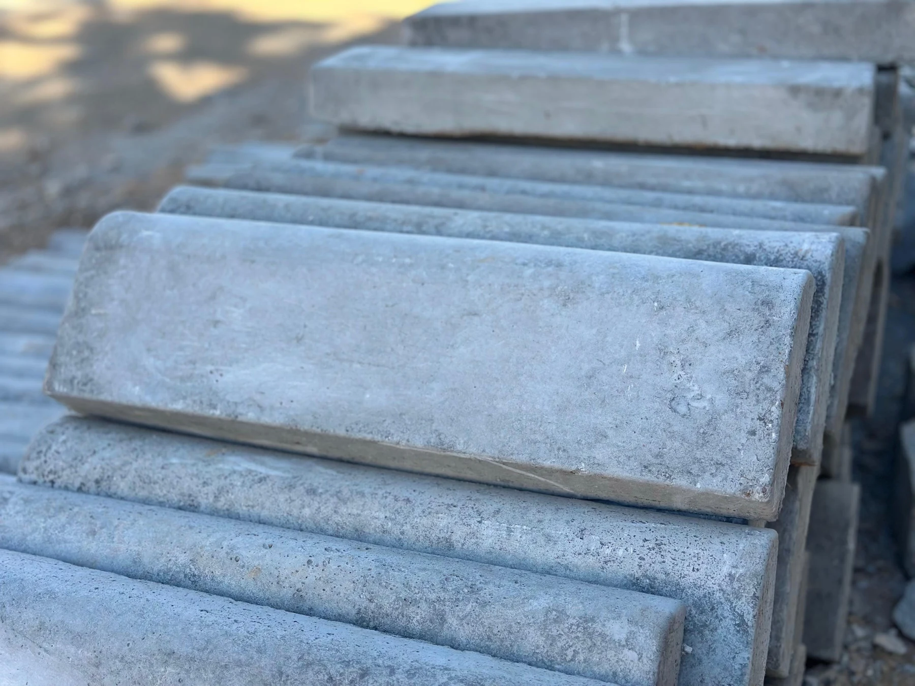 Peças alongadas pré-moldadas de concreto